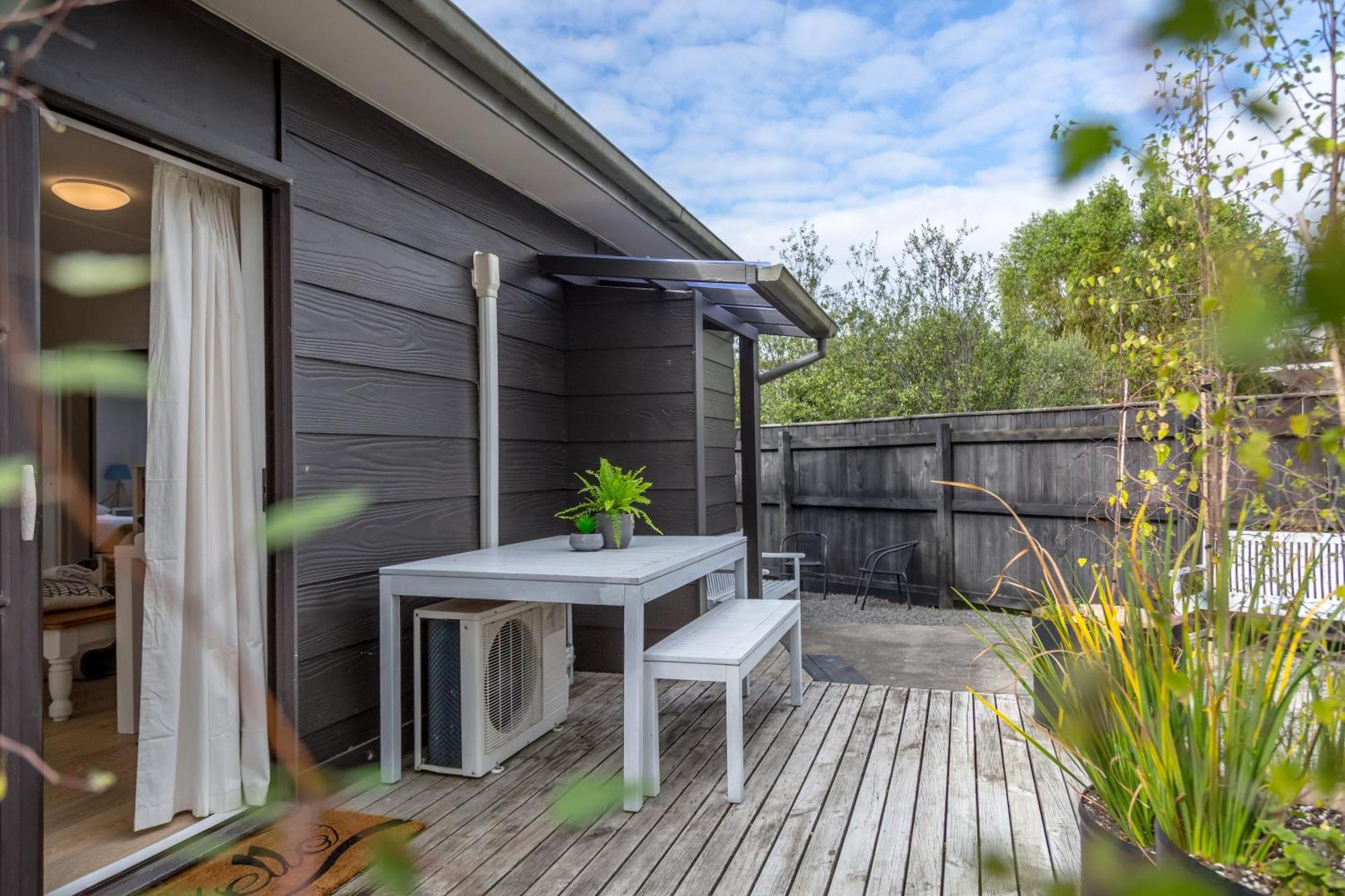 Tui Cottage Martinborough Exterior photo